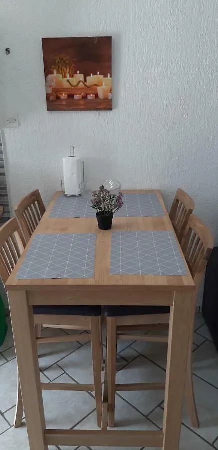 Apartments Max Vir